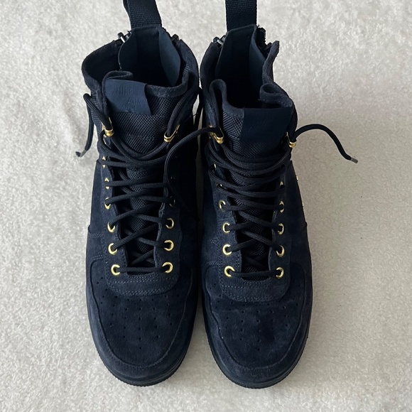 Men's Nike SF Air Force 1 Mid Obsidian Metallic Gold Sneakers - Picture 11 of 14